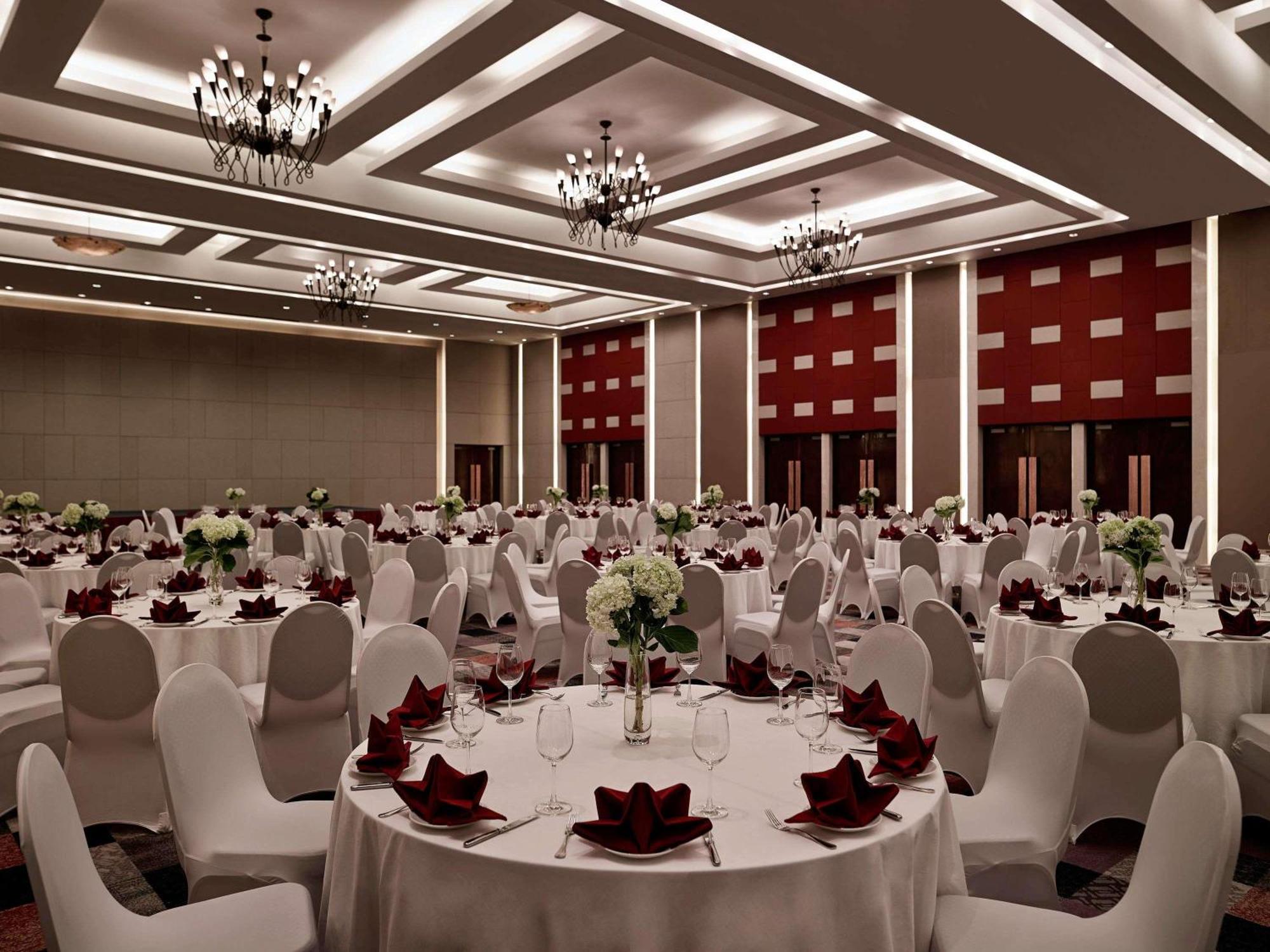 Pullman Hotel 5*